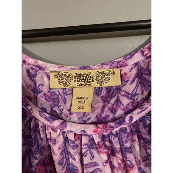 Nine West Vintage America Collection Lilac/Floral Tiered Short Sleeve Top XS - Picture 3 of 4
